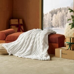 GentleSoft white throw blanket